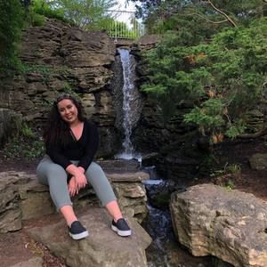 Meet your Posher, Arnela